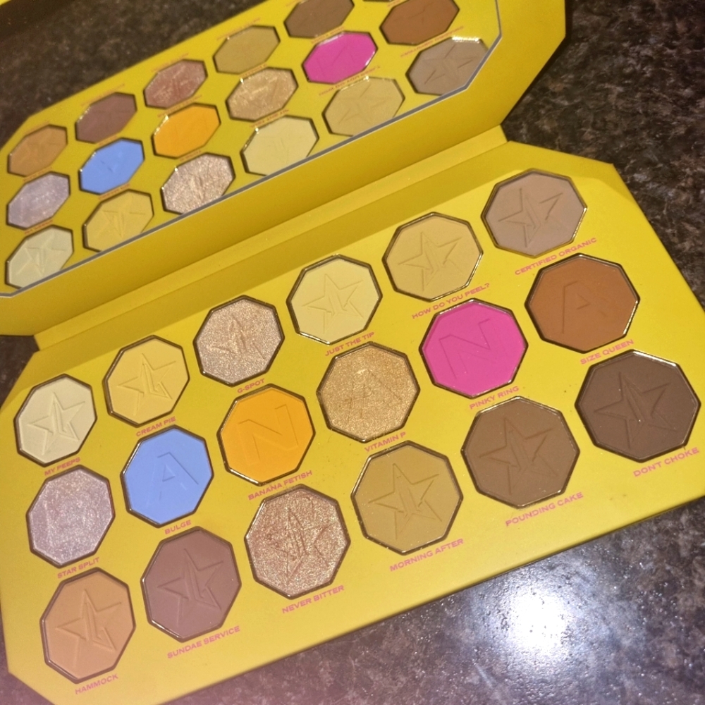 Jeffree star banana fetish eyeshadow palette